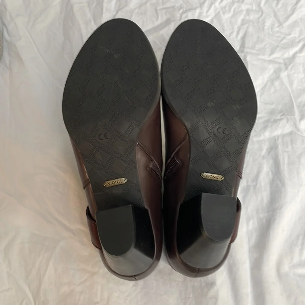 Vionic Booties - Picture 3 of 5